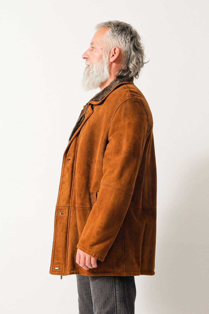 Längere leichte Herren Winterjacke aus Lammfell in Pelzvelour cognac 