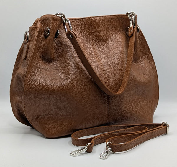 Größere Damenledertasche in cognac