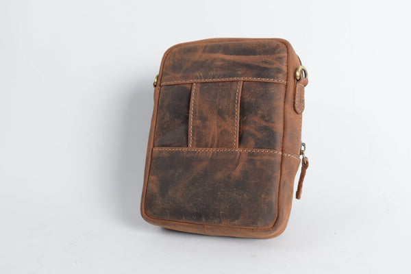 Mini Umhängetasche Unisex Rindleder Cognac Vintage Look und Gürtelschlaufe
