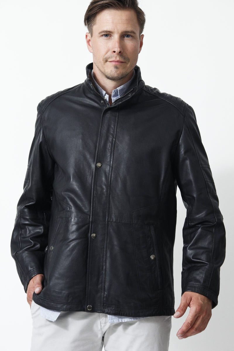 Schlichte Herren Lederjacke mit Stehkragen in Schwarz Lammnappa Leder Schmidt 
