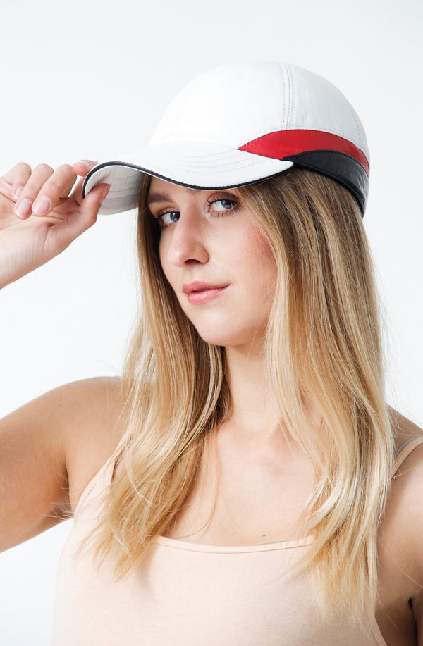 Sportliches Damen Basecap in weiß, rot, schwarz  aus Lammnappa