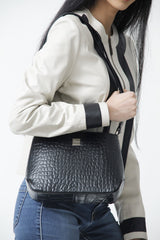 Kleine schwarze Damen Leder-Handtasche - Umhängetasche
