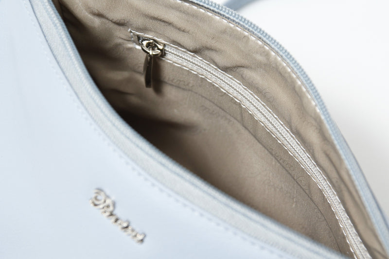 Kleine Damen Ausgehtasche aus echtem Rindleder in Aqua Blau