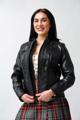 Damen echte Lederjacke Bikerjacke mit Kapuze in schwarz Lammnappa und Stoffkapuze abtrennbar