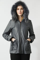 Butterweicher Damen Lederparka mit Kapuze und Fell in Lammnappa grey