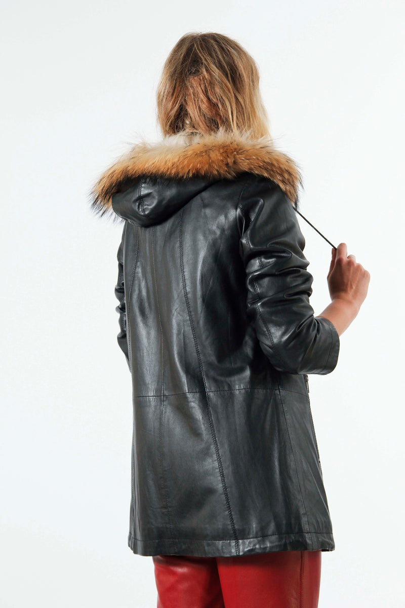 Damen Lederparka aus Lammnappa schwarz mit Kapuze und Finnraccoon Echtpelz