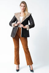 Braune Damen Lammfelljacke  mit Kapuze und Reißverschluss