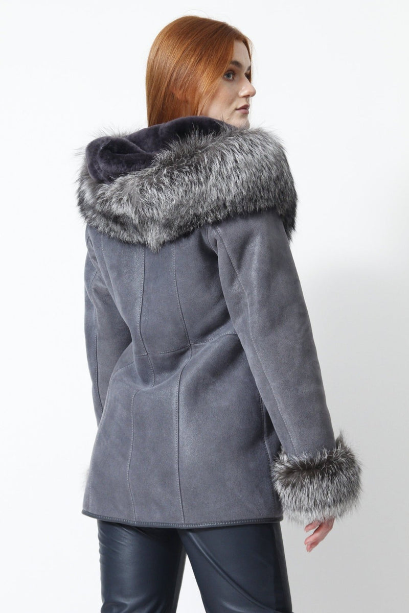 Damen Lammfelljacke lang mit Kapuze Silberfuchs Reißverschluss blaugrau