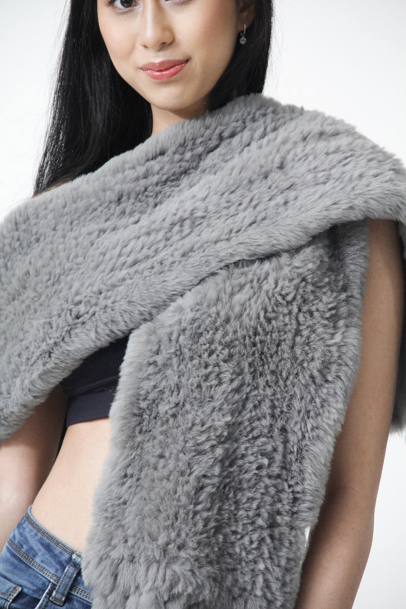 Pelzschal samtweicher, Kanin-Schal aus gewebten Kaninchenfellen in Grau