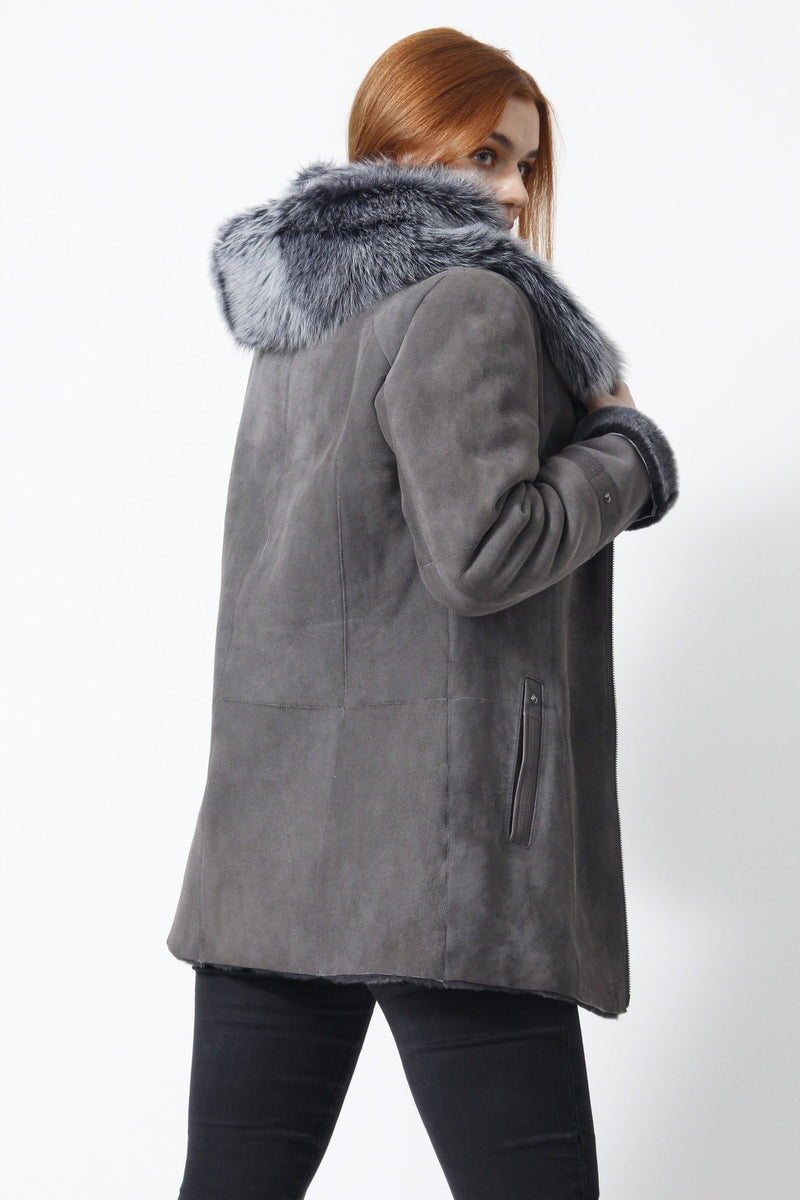 echte leichte Damen Lammfelljacke mit Reißverschluss und großer Kapuze 