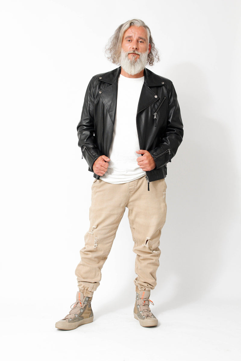Kurze Herren Bikerstyle Lammnappalederjacke schwarz feinste Qualität mit Asymmetrischen Reißverschluss
