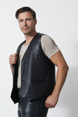 Klassische Herren Weste in Lammnappa vintage schwarz mit V-Ausschnitt 