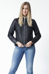 Kurze raffinierte taillierte Damen Lederjacke in Lammnappa schwarz mit Stehkragen
