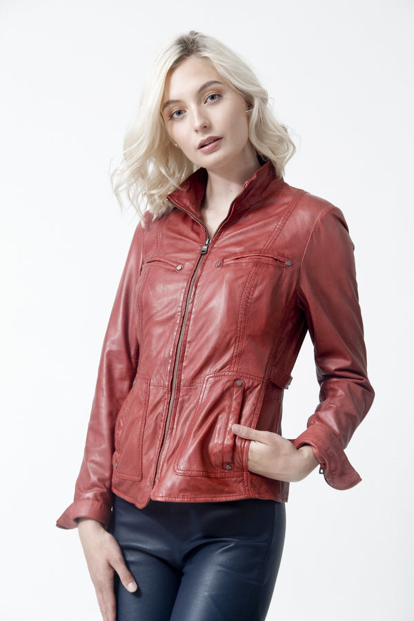 Kurze Damen Lederjacke aus weichem Lammnappa in Rot taillierter Schnitt