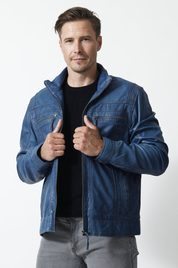 Kurze Herren Lederjacke mit Stehkragen und Brusttaschen in Lammnappa Azurblau 