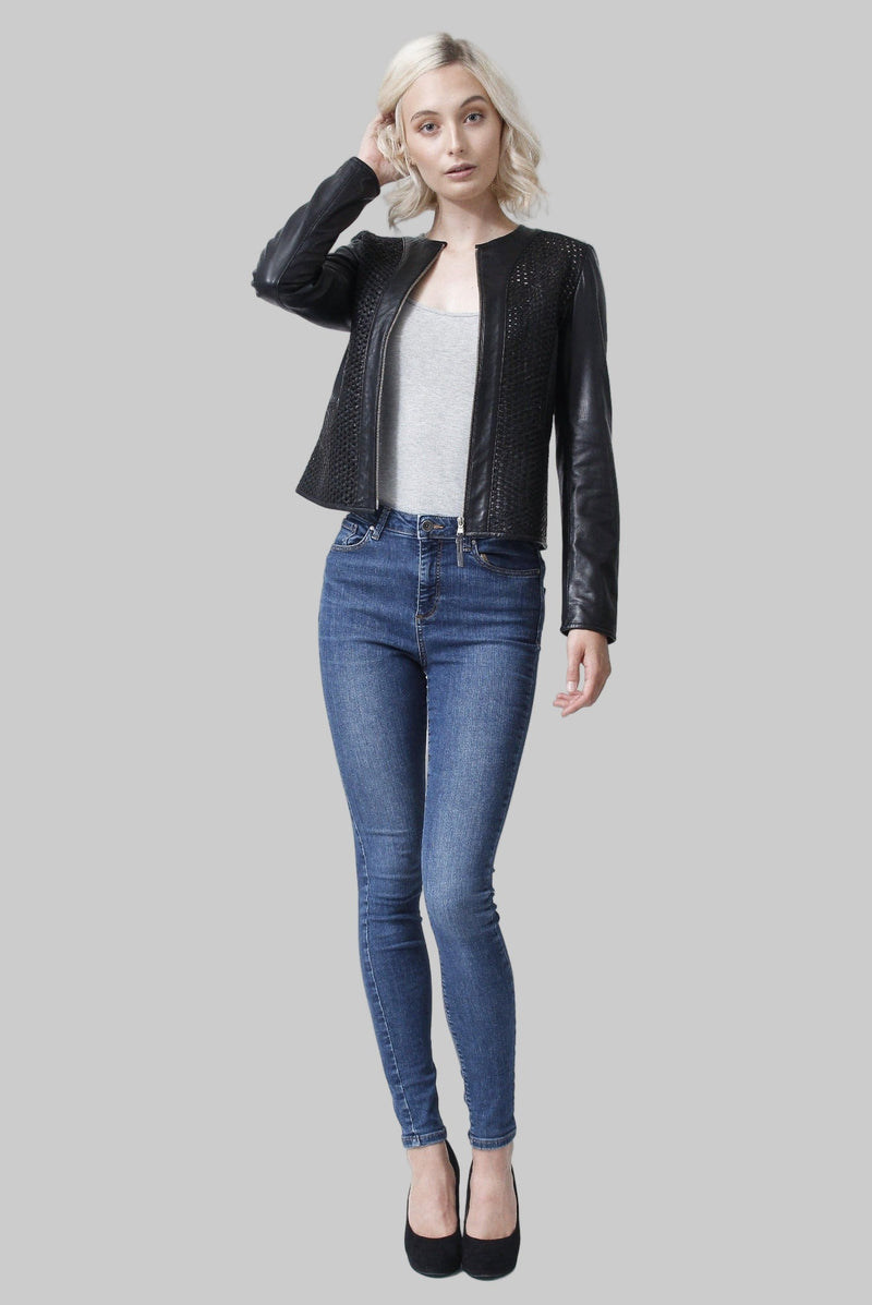 Kragenloser Damen Bolero in Lammnappa schwarz mit Flechteinsätzen