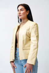 echte leichte dünne Damen Lederjacke als Bolero Lammnappa vanille ohne Kragen