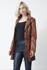 Trenchcoat in der Farbe braun aus Lammnappa Leder