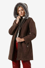 Lange Damen Merino Lammfelljacke mit Kapuze in Braun in Pelzvelour