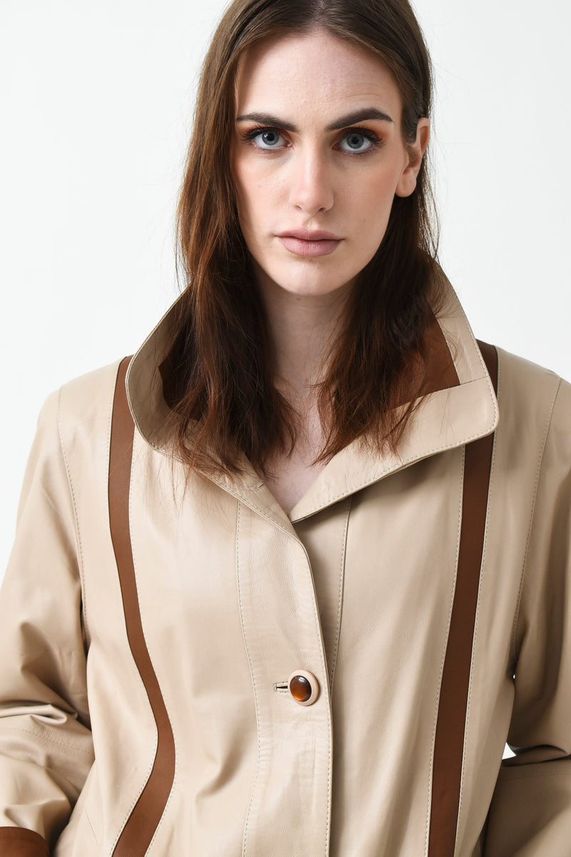 .federleichte Damen Lederjacke aus Lammnappa in creme mit Braun abgesetzt