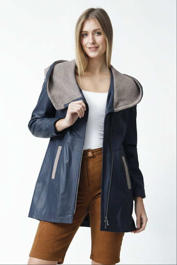 Damen Lederjacke tailliert in Lammnappa blau/beige mit Kapuze gestrickt