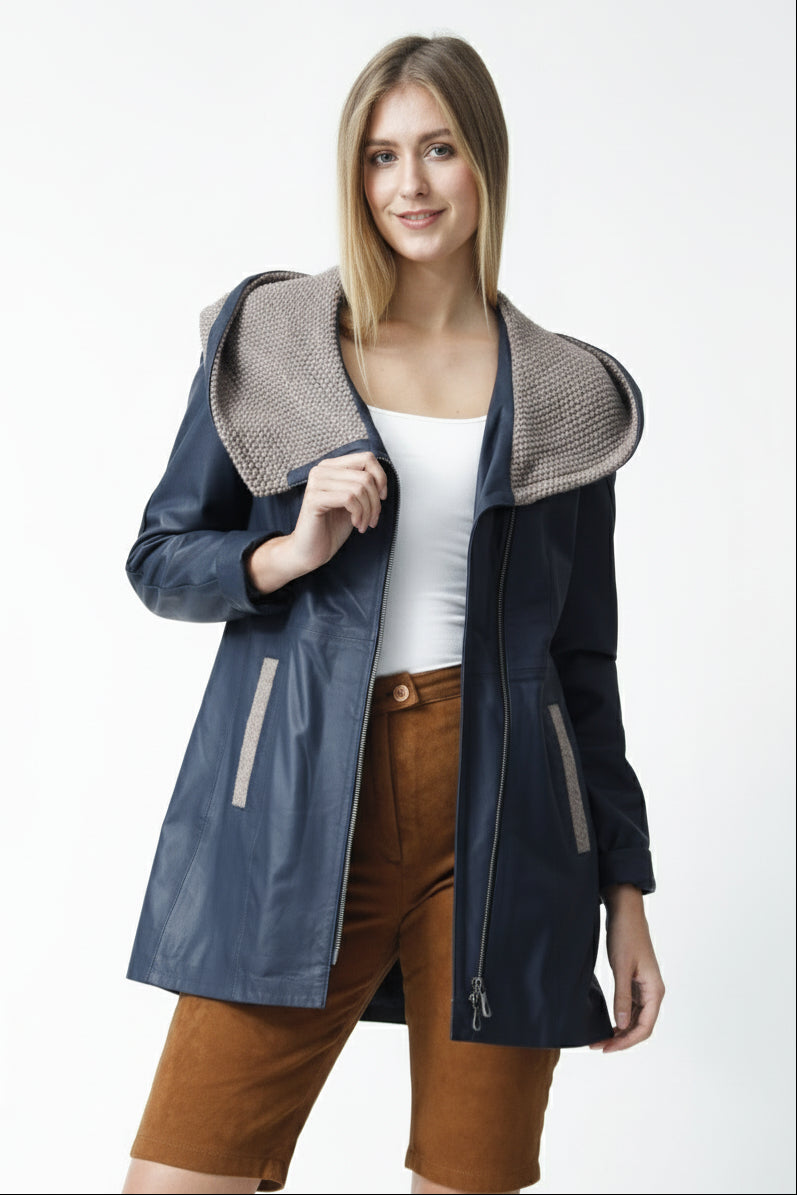 Damen Lederjacke tailliert in Lammnappa blau/beige mit Kapuze gestrickt