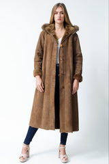 Damen Winter Lammfellmantel in Pelzvelour Toupe mit Kapuze und Blaufuchsrand