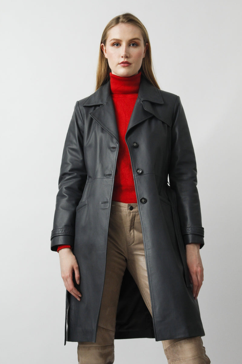 Figurbetonter Damen Kurzmantel aus Lammnappa in Graphit mit Revers