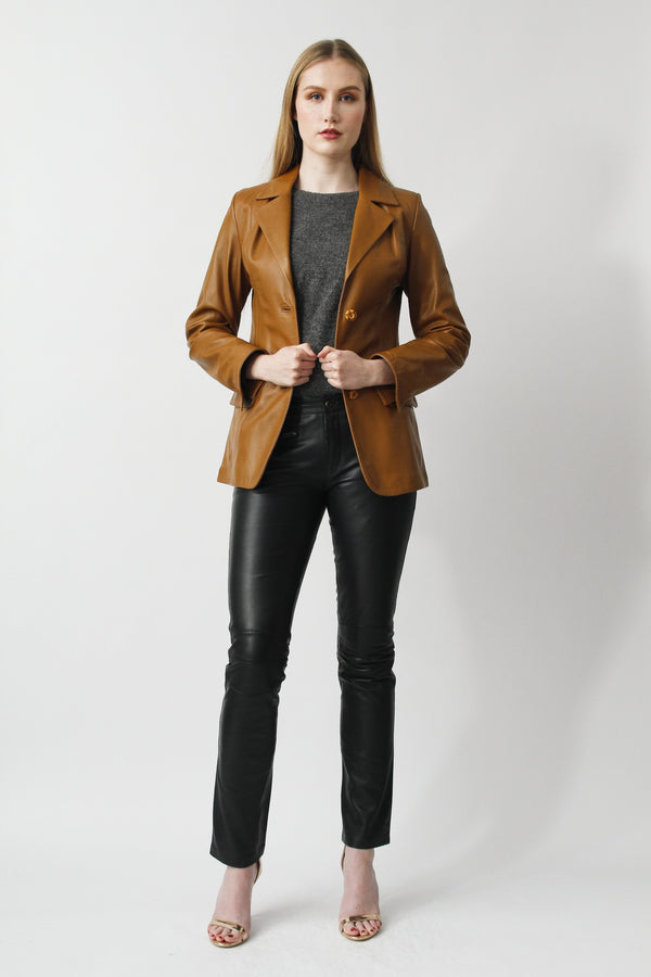 Eleganter Damen Lederblazer aus weichem Lammnappa tailliert in cognac