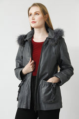 Leichte Damen Lederjacke als Parka mit Kapuze mit Blaufuchs