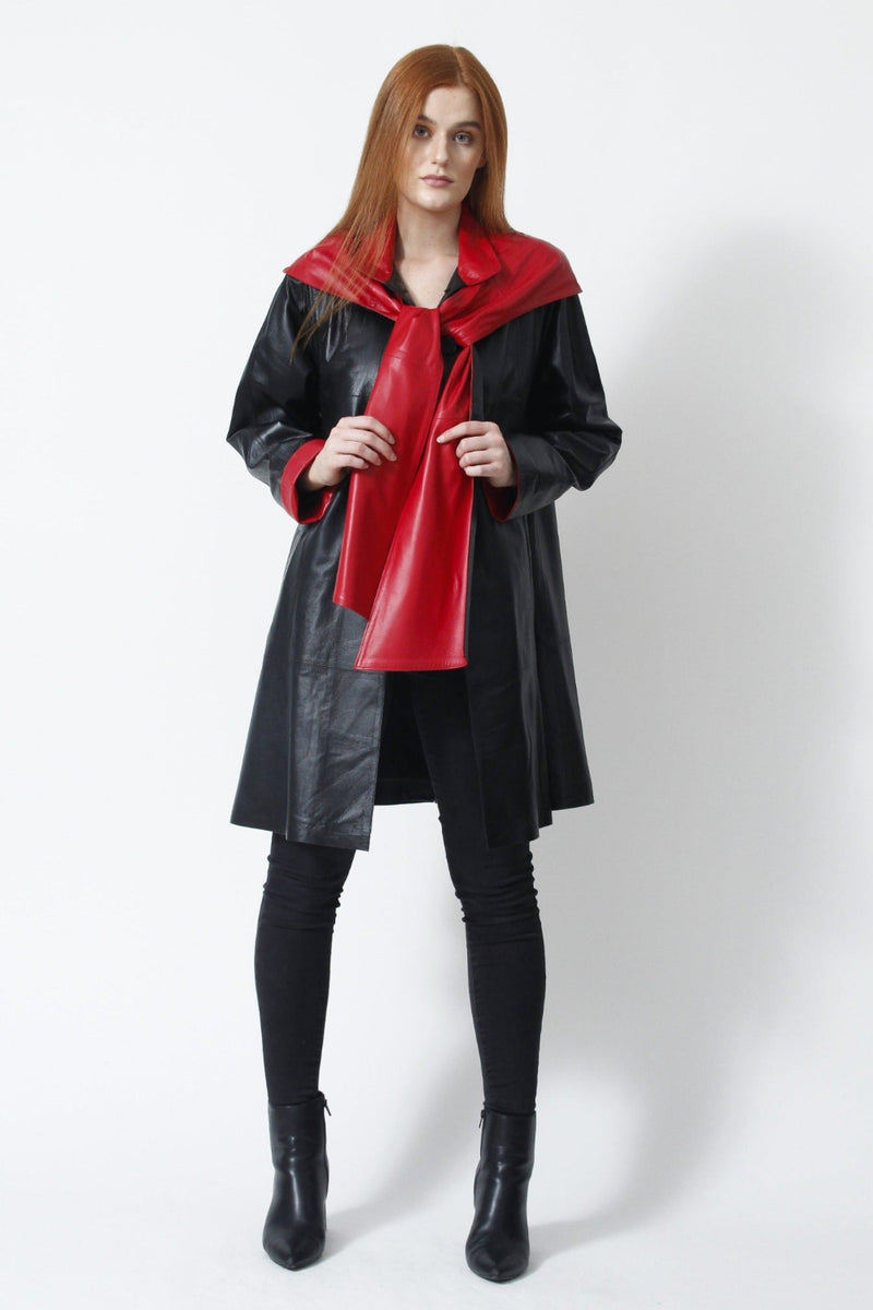 Damen Leder Kurzmantel als Swinger Ziegennappa schwarz/rot mit Kellerfalte