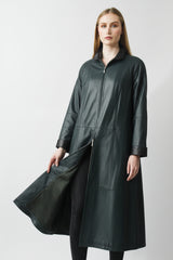 Damen Mantel aus Ziegenleder in Petrol Schwarz mit Schalkapuze abtrennbar und mit Zwei-Wege Zipper